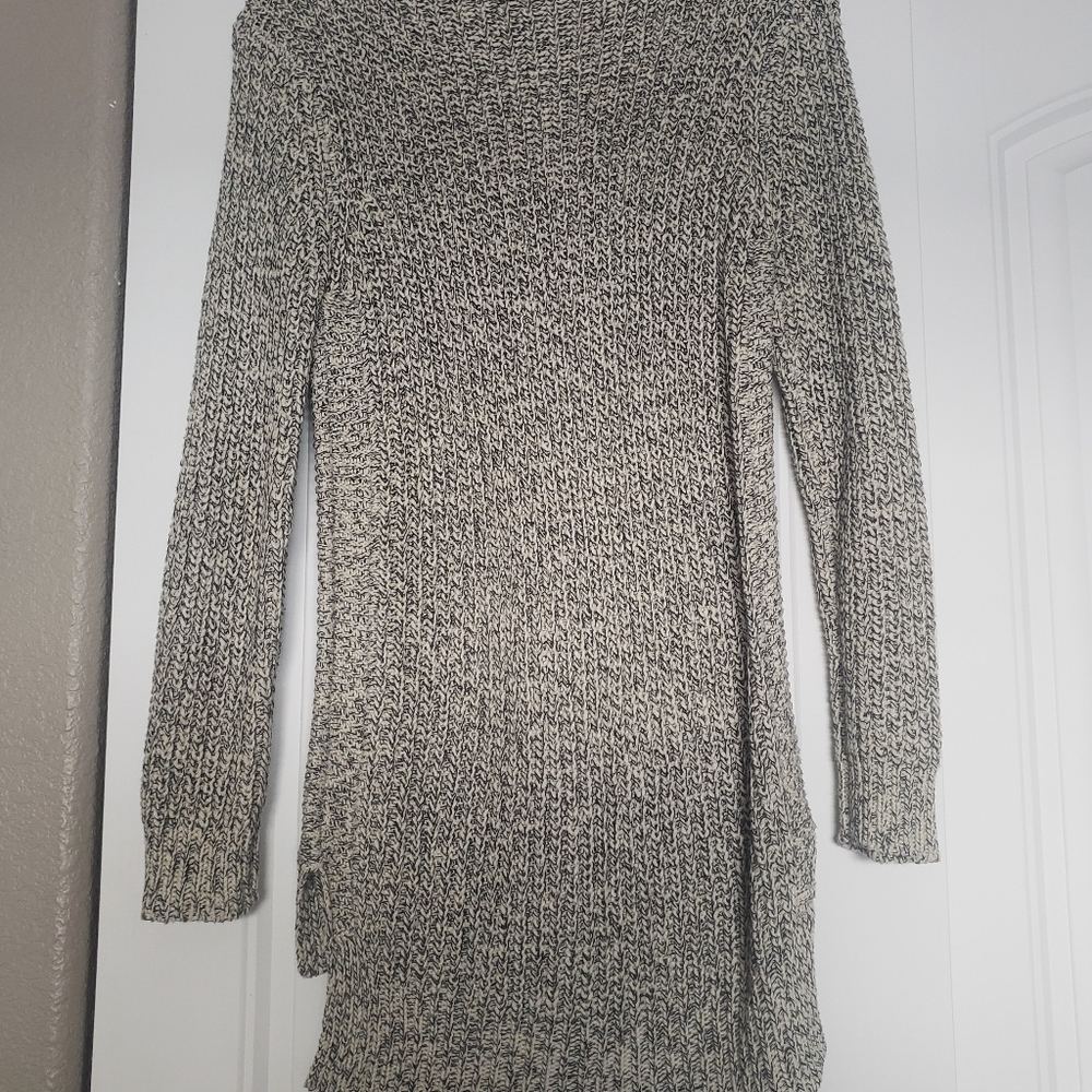 Marled High-Low Sweater - Picture 4 of 5